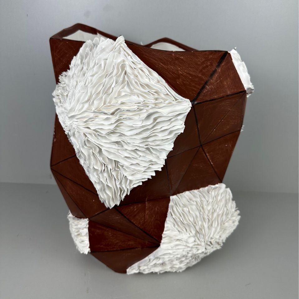 Pre-loved creative imitation leather geometric flower vase model room villa hotel rust insert safflower soft decorations