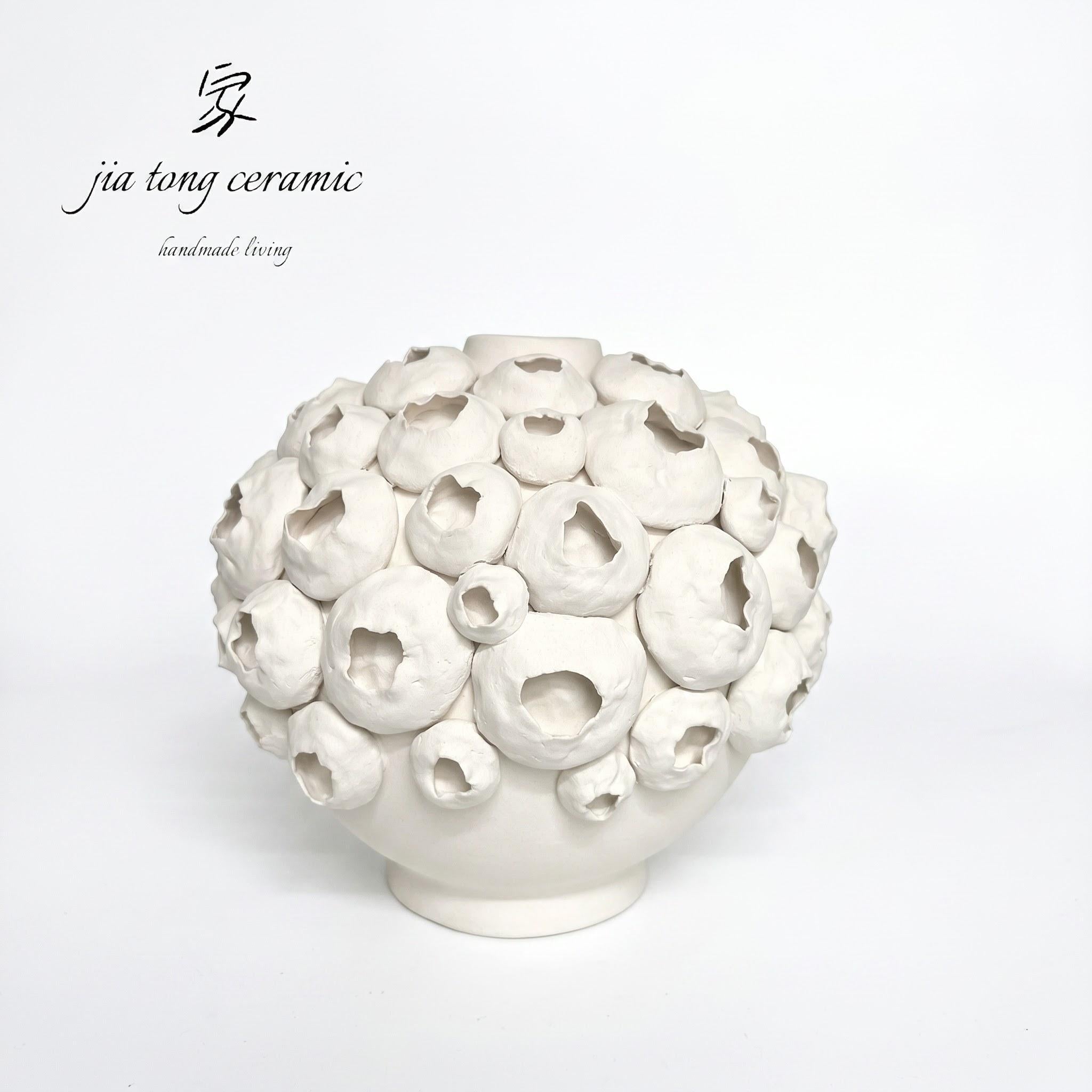 White Round Belly Embossed Ceramic Vase