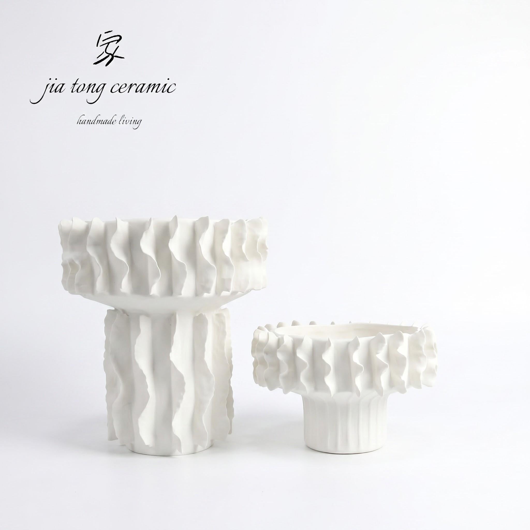 White Wavy Cylinder Ceramic Candle Holder