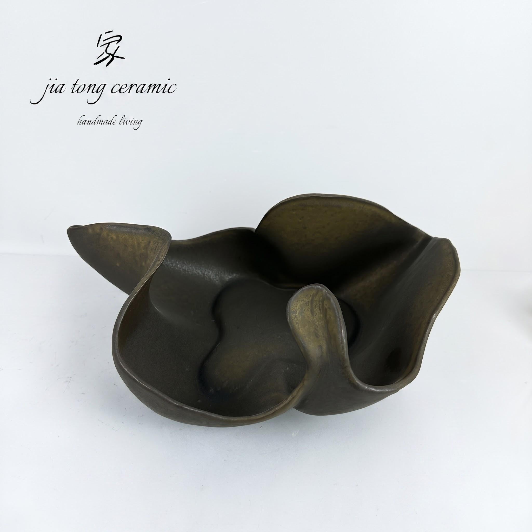Black Petal Ceramic Bowl & Tray