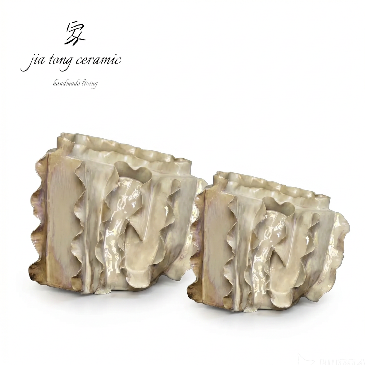 Ivory Embossed Sculptural Ceramic Vase | MANUAL-0361 | JIATONG CERAMICS