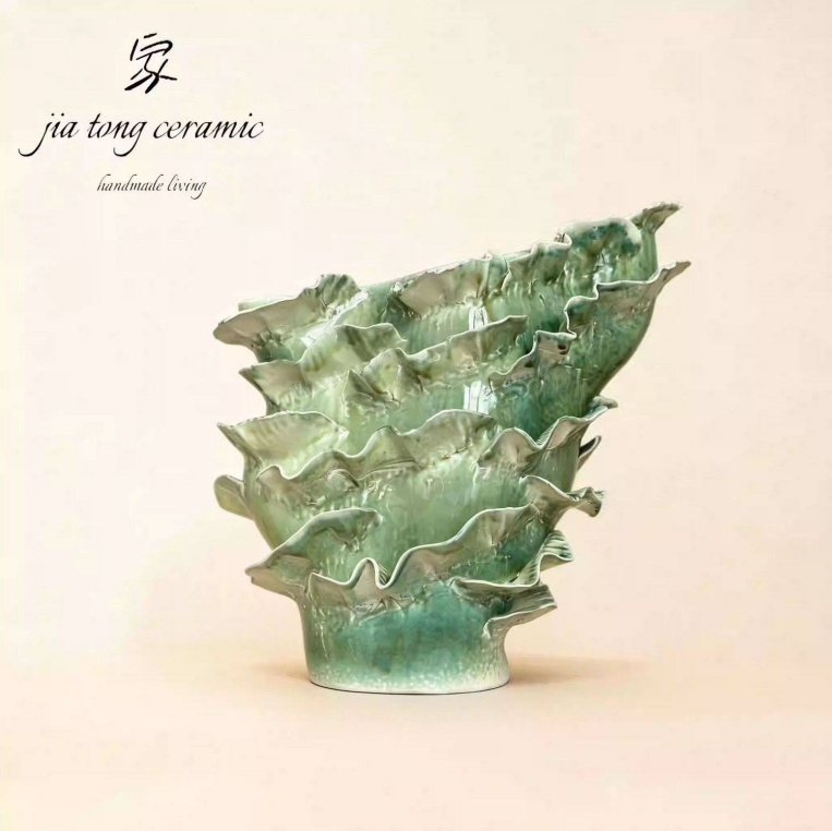 Glossy Modern Ceramic Vase 38L*37W*37Hcm | MANUAL-0829 | JIATONG CERAMICS