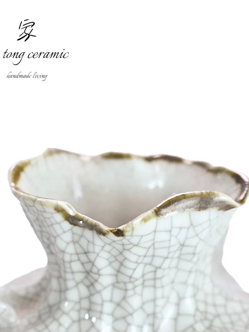 Light luxury handmade ceramic vase white irregular wave shape gold rim decoration ornament