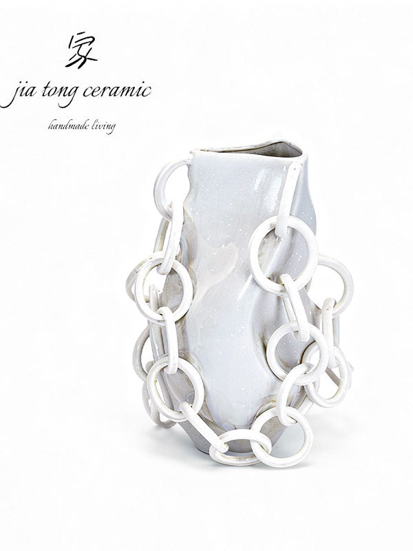 Jiatong ceramic vase is handmade, simple and versatile, home decoration, white irregular shape