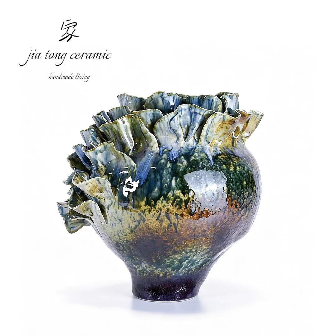 Jiatong neoclassical ceramic vase is handmade home decoration ornament design and pleated shape
