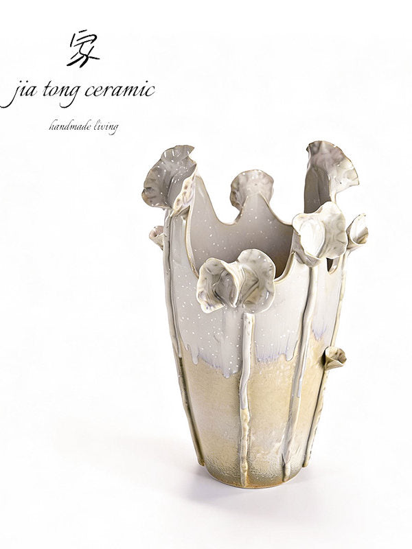 Modern simple ceramic vase three-dimensional petal shape milky white home decoration ornament