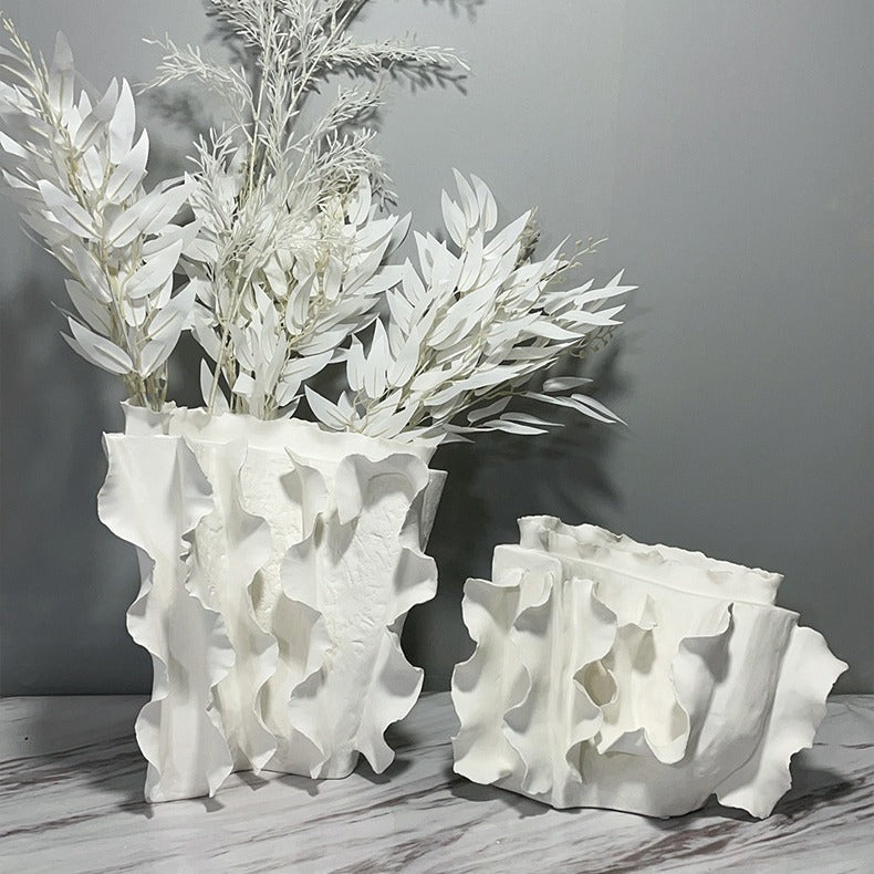 Modern minimalist new Chinese ceramic vase ornaments, home living room, model room, soft decoration designer, wabi-sabi wind flower ware