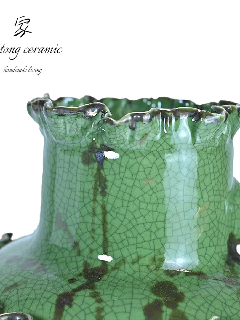 Jiatong handmade ceramic vase green ruffle shaped home decoration ornament
