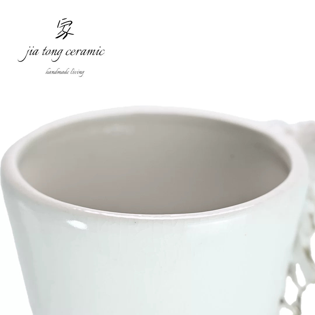Light luxury ceramic vases, creative ornaments, modern living room decorations, Nordic style home accessories, white flower vases
